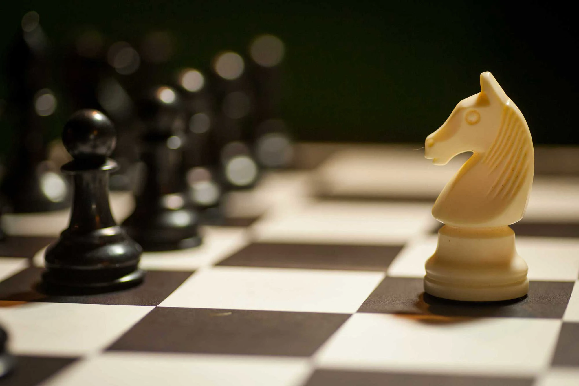 AdobeStock_129539054_Web AH_Schach.jpg